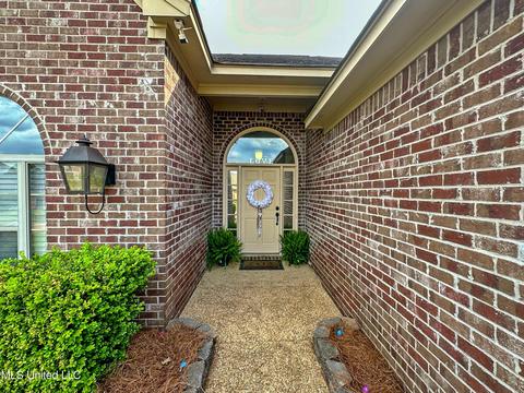 109 Marion Dr, Clinton, MS 39056 photo 2