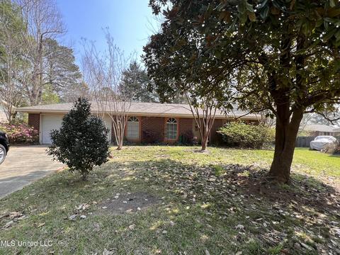 104 Red Oak Rd, Clinton, MS 39056 photo 1