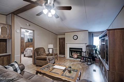175 Sunny Ln, Florence, MS 39073 photo 3