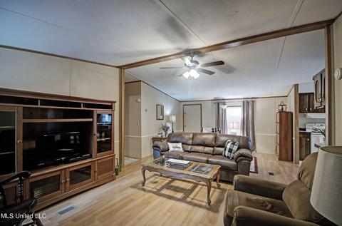 175 Sunny Ln, Florence, MS 39073 photo 4