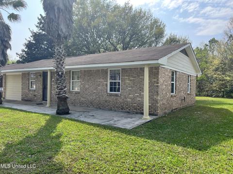 4113 Karen St, Moss Point, MS 39563 photo 2