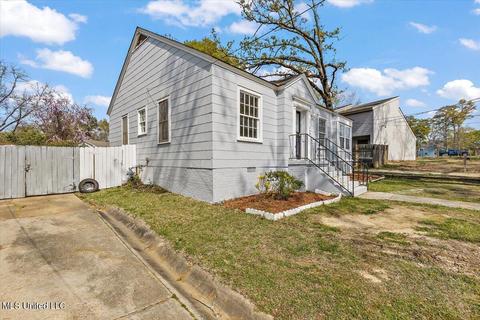 526 Hartfield St, Jackson, MS 39216 photo 2