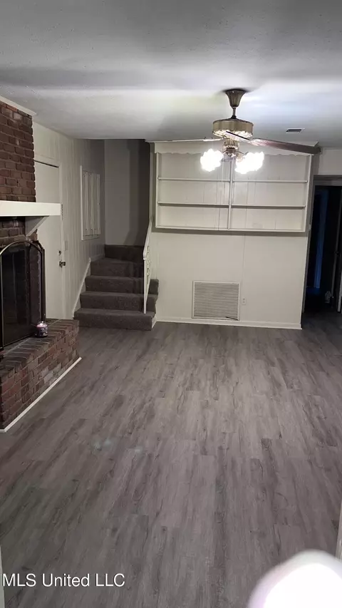956 Royal Oak Dr, Jackson, MS 39209 photo 9
