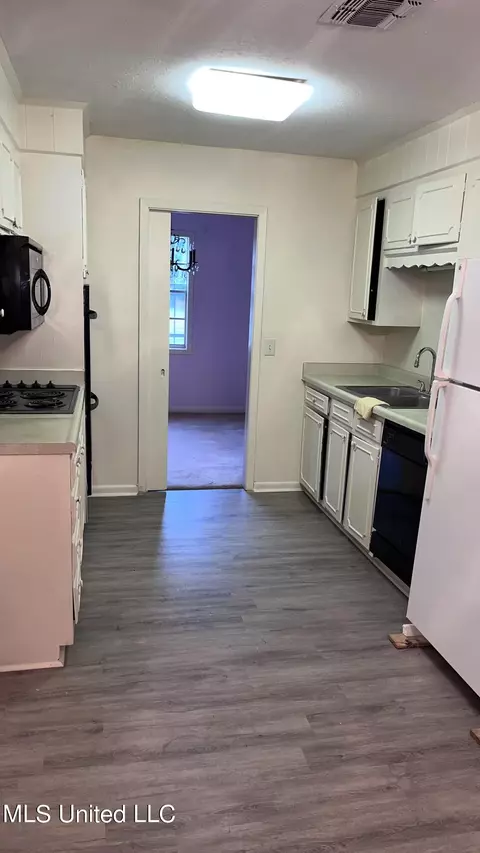 956 Royal Oak Dr, Jackson, MS 39209 photo 7