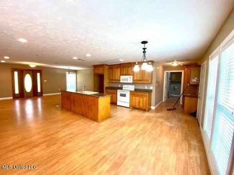 20140 Midway Rd, Terry, MS 39170 photo 12