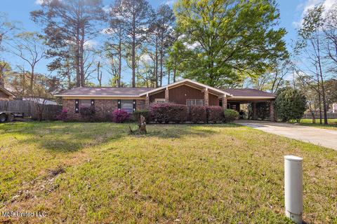 3339 Lanell Ln, Pearl, MS 39208