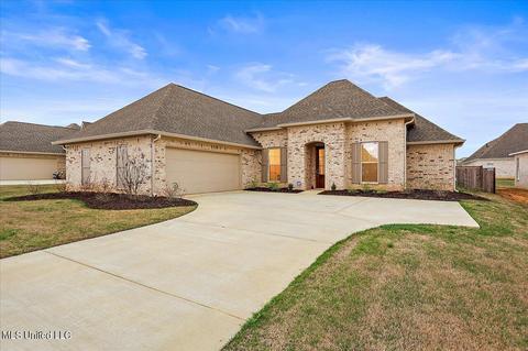 752 Glenwild Dr, Canton, MS 39046 photo 2