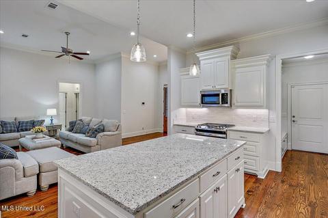 752 Glenwild Dr, Canton, MS 39046 photo 11