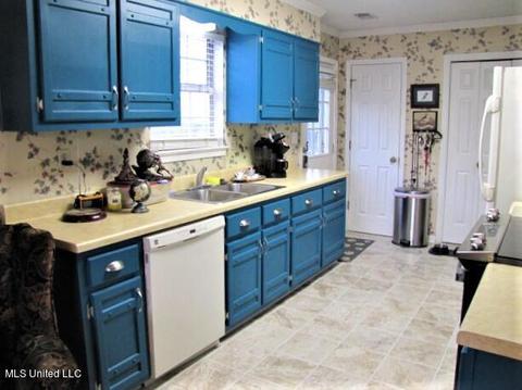 7102 Oak Forest Dr, Olive Branch, MS 38654 photo 9