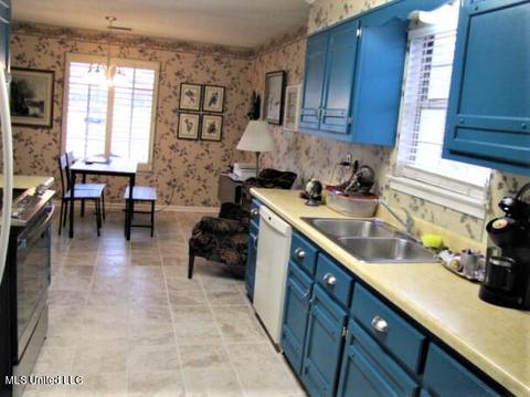 7102 Oak Forest Dr, Olive Branch, MS 38654 photo 11