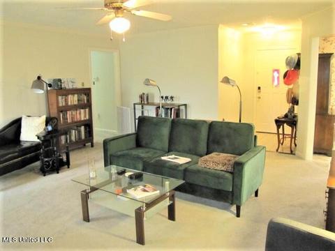 7102 Oak Forest Dr, Olive Branch, MS 38654 photo 6