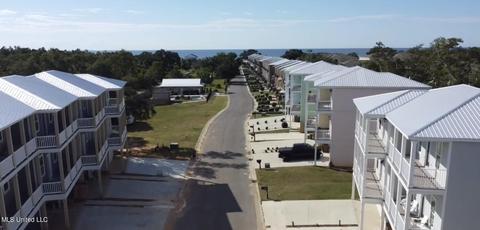84 Oak Alley Ln, Long Beach, MS 39560