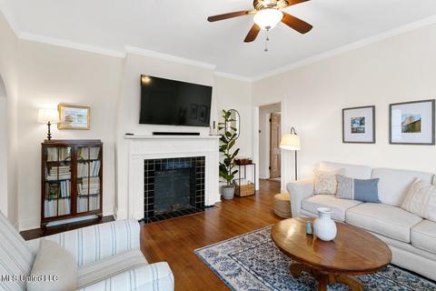 523 Hartfield St, Jackson, MS 39216 photo 4