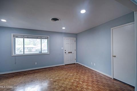 5216 Suffolk Cir, Jackson, MS 39211 photo 10