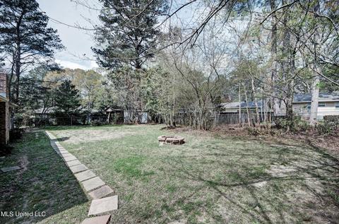 5216 Suffolk Cir, Jackson, MS 39211 photo 4