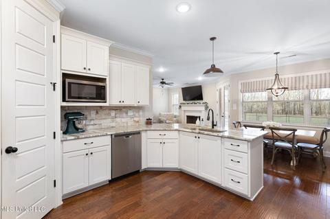 809 Vinson Rd, Hernando, MS 38632 photo 11