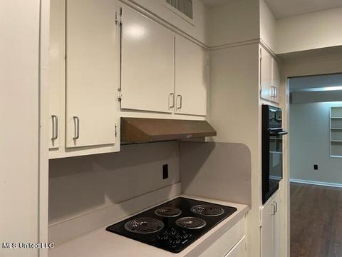 1051 Buckley Dr, Jackson, MS 39206 photo 17