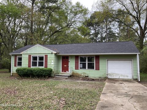 325 Essex Ave, Jackson, MS 39206
