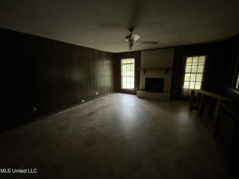 125 Marshall Dr, Jackson, MS 39212 photo 6