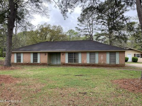 125 Marshall Dr, Jackson, MS 39212 photo 1