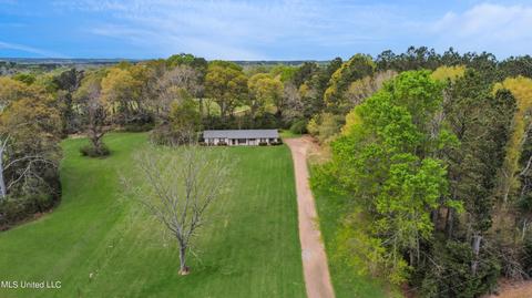 986 Airport Rd, Magee, MS 39111 photo 2
