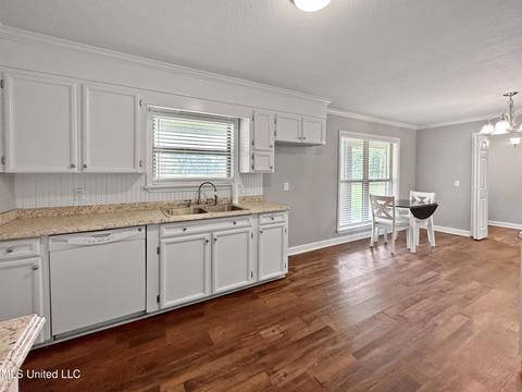 986 Airport Rd, Magee, MS 39111 photo 14