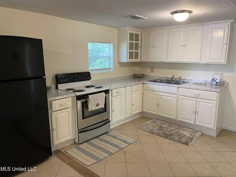 3630 Barnett Ave, Moss Point, MS 39563 photo 6