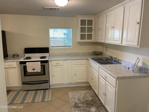 3630 Barnett Ave, Moss Point, MS 39563 photo 8