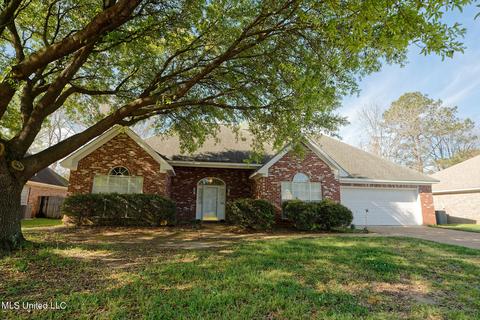 1803 Lake Trace Dr, Jackson, MS 39211 photo 2