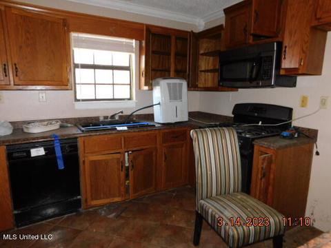 1186 S Thunderbird Dr, Hernando, MS 38632 photo 5