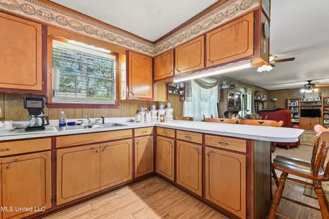 455 Deep Creek Rd, Wiggins, MS 39577 photo 9