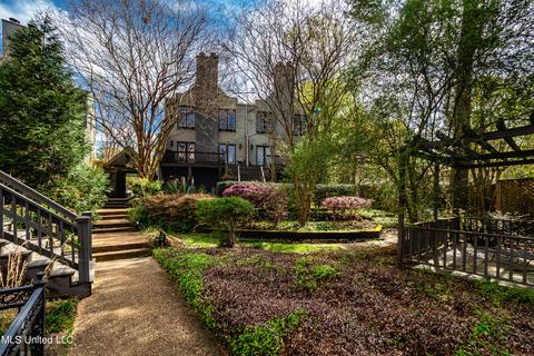 1310 Roxbury Ct, Jackson, MS 39211 photo 1
