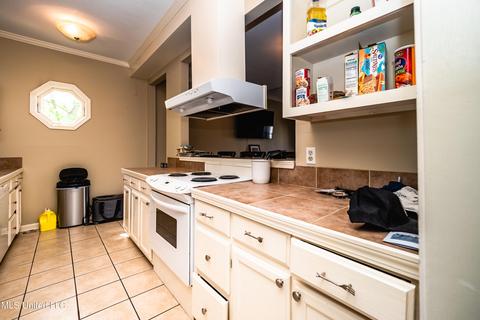1317 Roxbury Ct, Jackson, MS 39211 photo 6