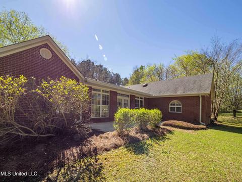 1207 E Deer Rdg, Brandon, MS 39042 photo 7