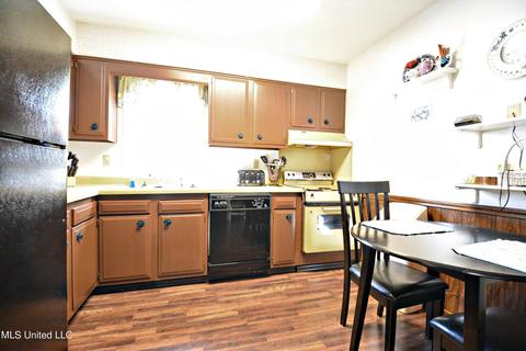 527 N Thunderbird Dr, Hernando, MS 38632 photo 9