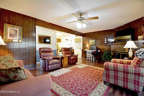 527 N Thunderbird Dr, Hernando, MS 38632 photo 5