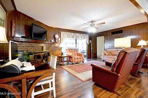 527 N Thunderbird Dr, Hernando, MS 38632 photo 7