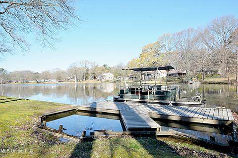527 N Thunderbird Dr, Hernando, MS 38632 photo 25