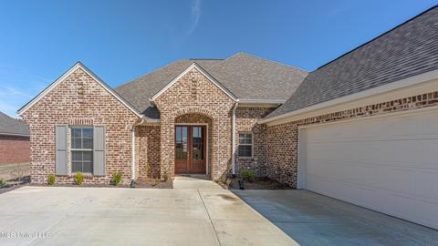 553 E Park St, Canton, MS 39046 photo 2