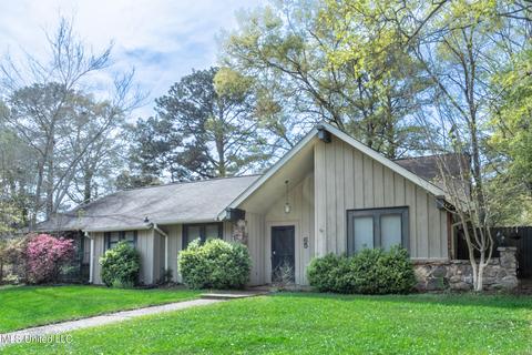 65 Sunline Dr, Brandon, MS 39042 photo 1