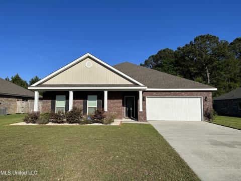 9512 Mallette Dr, Biloxi, MS 39532