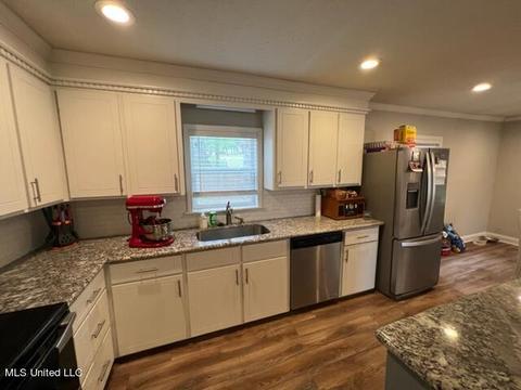 128 Overby St, Brandon, MS 39042 photo 6