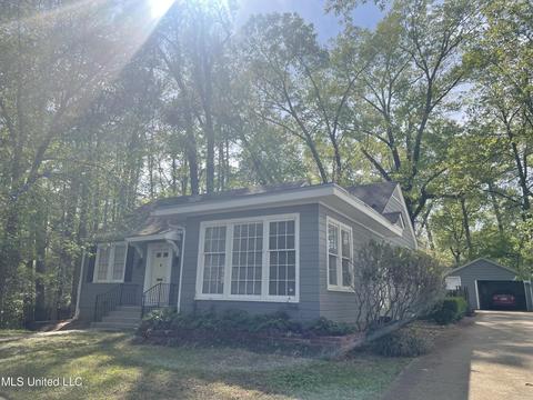 1201 Rosehill Cir, Jackson, MS 39202 photo 2