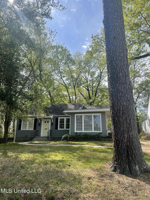 1201 Rosehill Cir, Jackson, MS 39202 photo 1