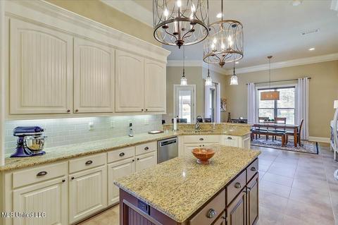 106 Pinnacle Cir, Brandon, MS 39047 photo 14
