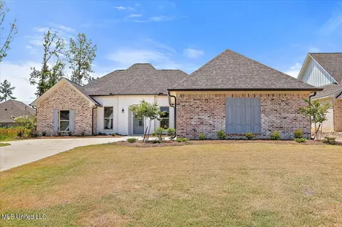 1003 Paddle Ln, Brandon, MS 39047