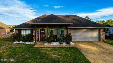 114 Cedarstone Dr, Terry, MS 39170 photo 1