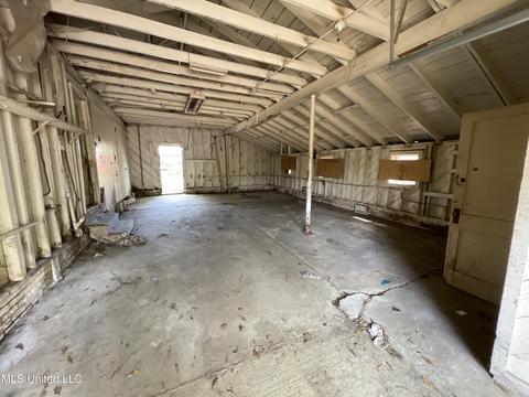 116 Cedarhurst Dr, Jackson, MS 39206 photo 2