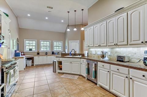 126 Grandview Dr, Florence, MS 39073 photo 12