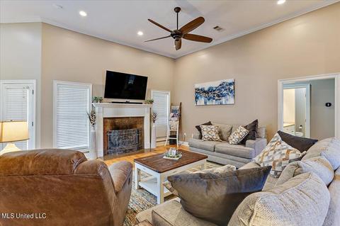 126 Grandview Dr, Florence, MS 39073 photo 6